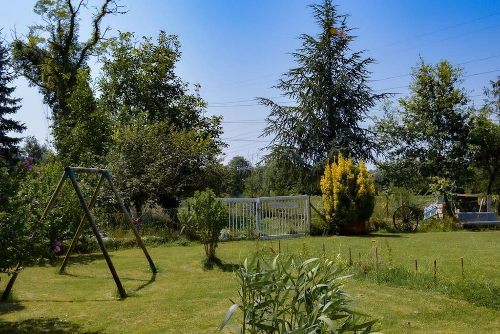 Ferienwohnung Gite A La Ferme Chaleureux Civrac-de-Blaye Exterior foto