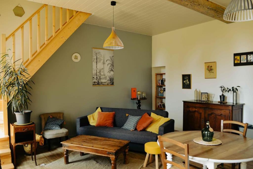 Ferienwohnung Gite A La Ferme Chaleureux Civrac-de-Blaye Exterior foto
